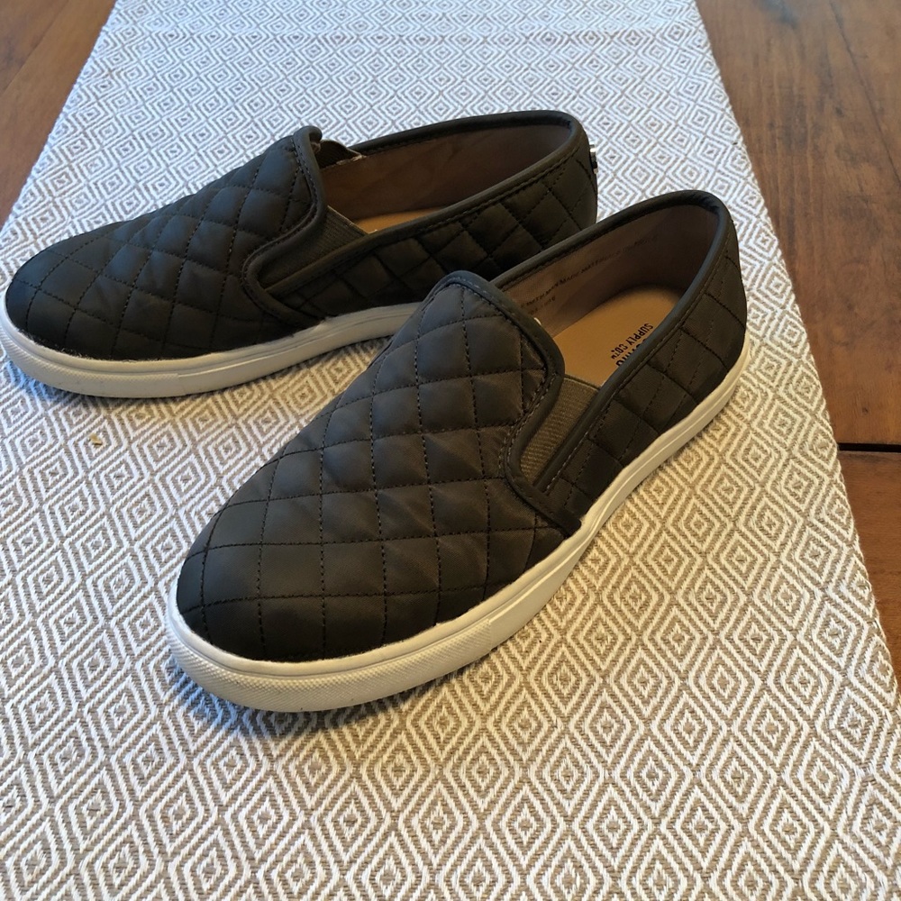 Mossimo (from Target) sage green slip on sneaker